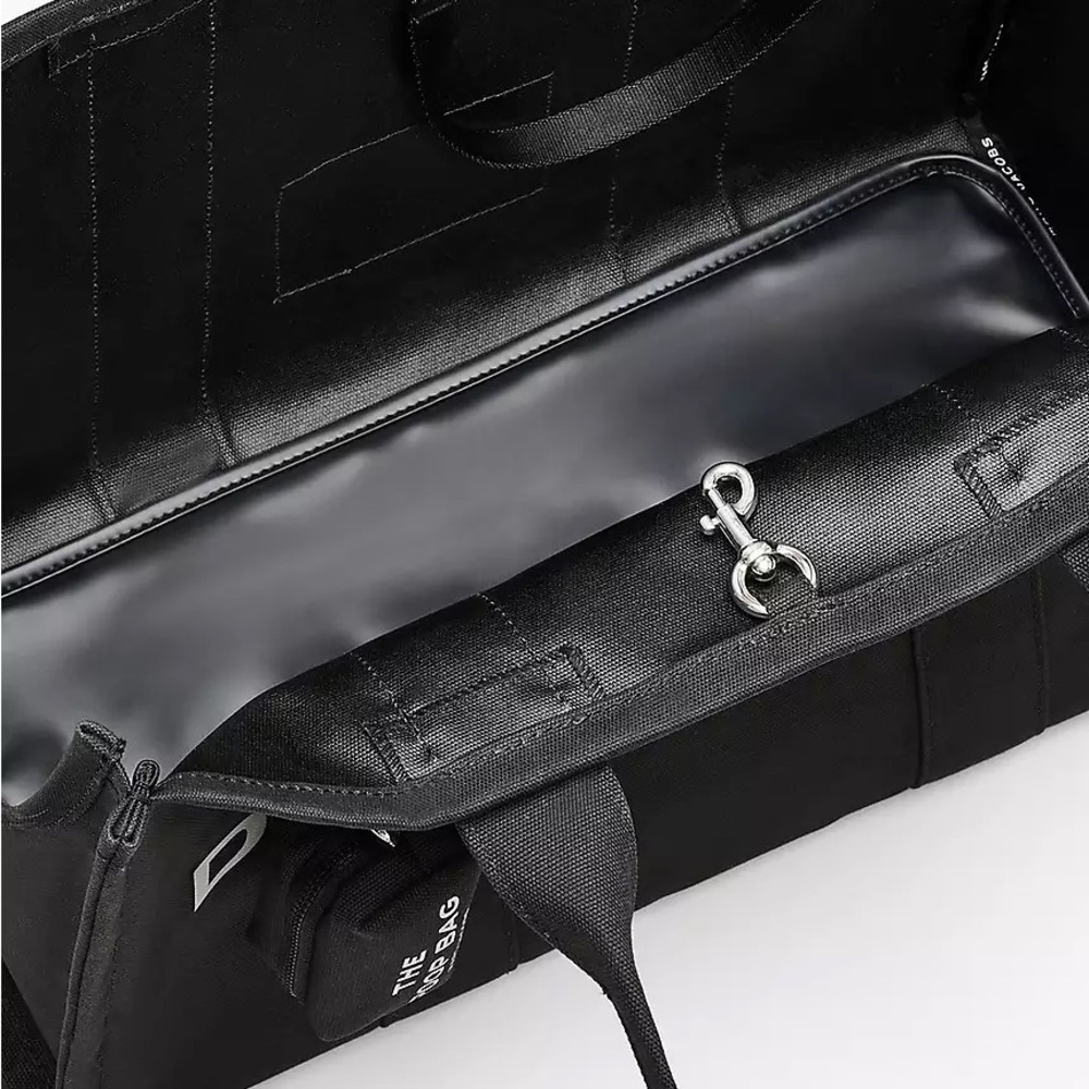 NWT Marc Jacobs The Doggy Bag - Picture 8 of 9